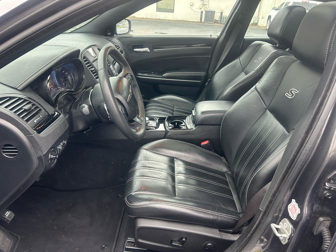 Used 2023 Chrysler 300 S RWD image 11