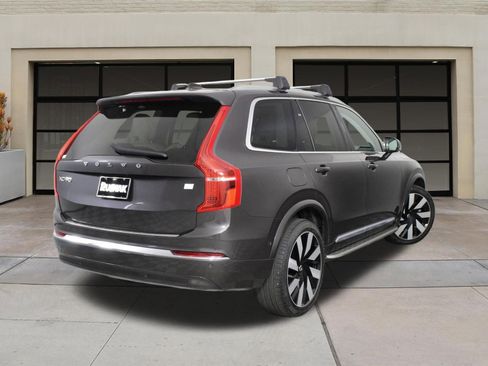 Certified 2023 Volvo XC90 T8 Ultimate AWD/4WD image 4