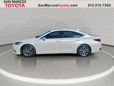 Used 2021 Lexus ES 300h w/ Premium Package image 8