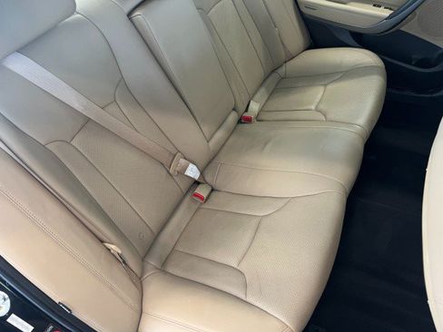 Used 2013 Hyundai Azera FWD image 35