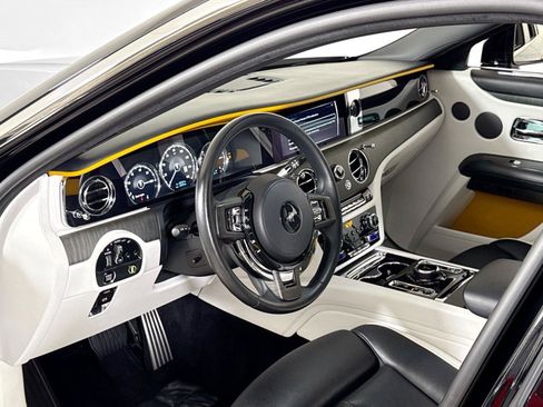 Used 2021 Rolls-Royce Ghost AWD/4WD image 16
