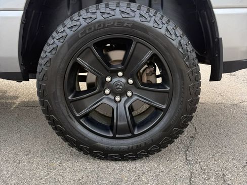 Used 2022 RAM 1500 Big Horn AWD/4WD image 32