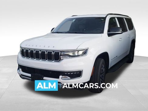 Used 2024 Jeep Wagoneer L Series II RWD image 1