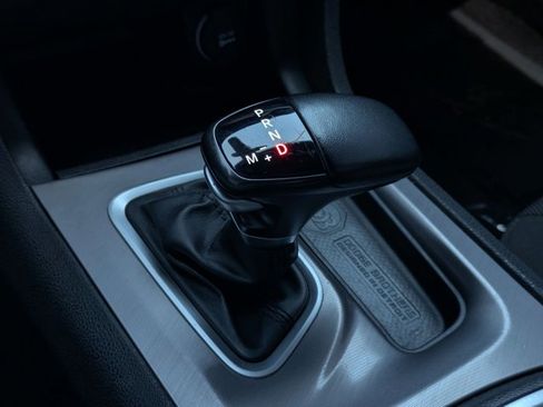Used 2022 Dodge Charger SXT RWD image 12
