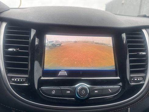 Used 2022 Chevrolet Trax LS w/ Tint and Cruise Package image 36