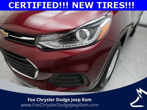 Used 2022 Chevrolet Trax LT w/ LT Convenience Package image 22