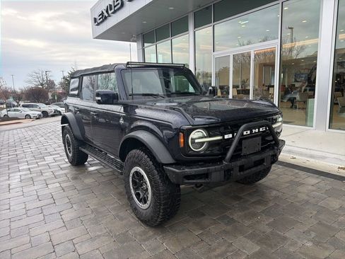 Used 2021 Ford Bronco Outer Banks w/ Sasquatch Package image 2