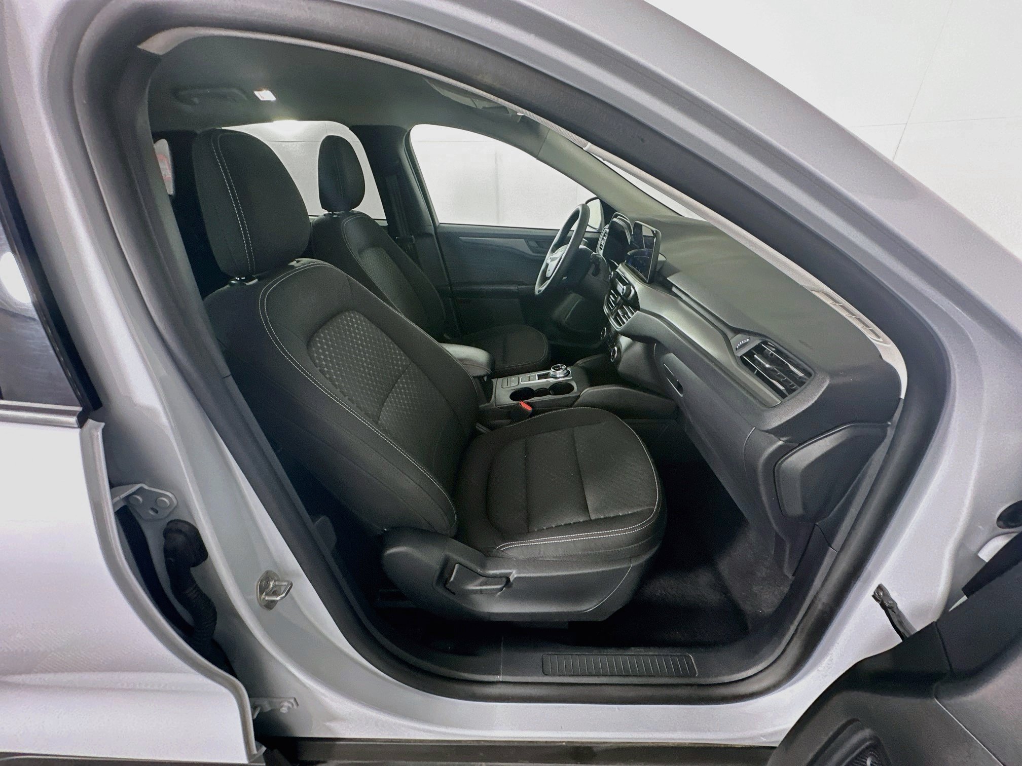 Used 2025 Ford Escape Active FWD image 29