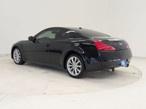 Used 2011 INFINITI G37 Journey w/ Premium Pkg image 3