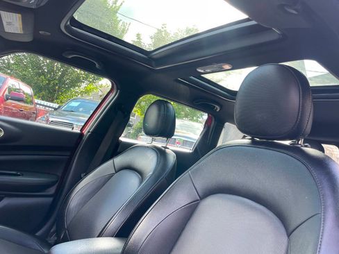 Used 2018 MINI Cooper Clubman FWD image 13