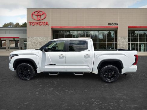 Used 2024 Toyota Tundra SR5 w/ SR5 Premium Package AWD/4WD image 7