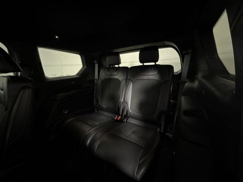 Used 2023 Jeep Grand Cherokee L Laredo image 25