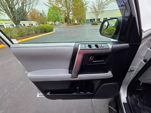 Used 2011 Toyota 4Runner Trail AWD/4WD image 49