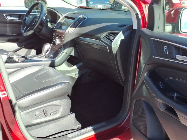 Used 2017 Ford Edge Titanium AWD/4WD image 18