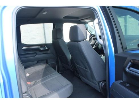 Used 2025 Chevrolet Silverado 1500 LT AWD/4WD image 12