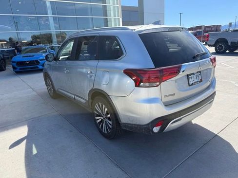 Used 2019 Mitsubishi Outlander SEL image 3