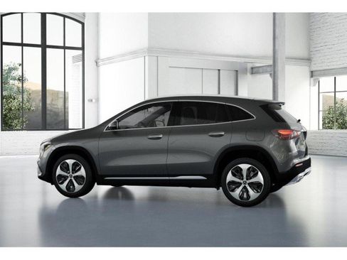 Used 2025 Mercedes-Benz GLA 250 image 31