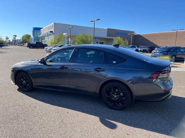 Used 2025 Honda Accord SE image 4