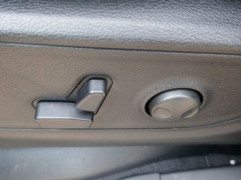 New 2026 RAM 1500 4x4 Crew Cab image 17