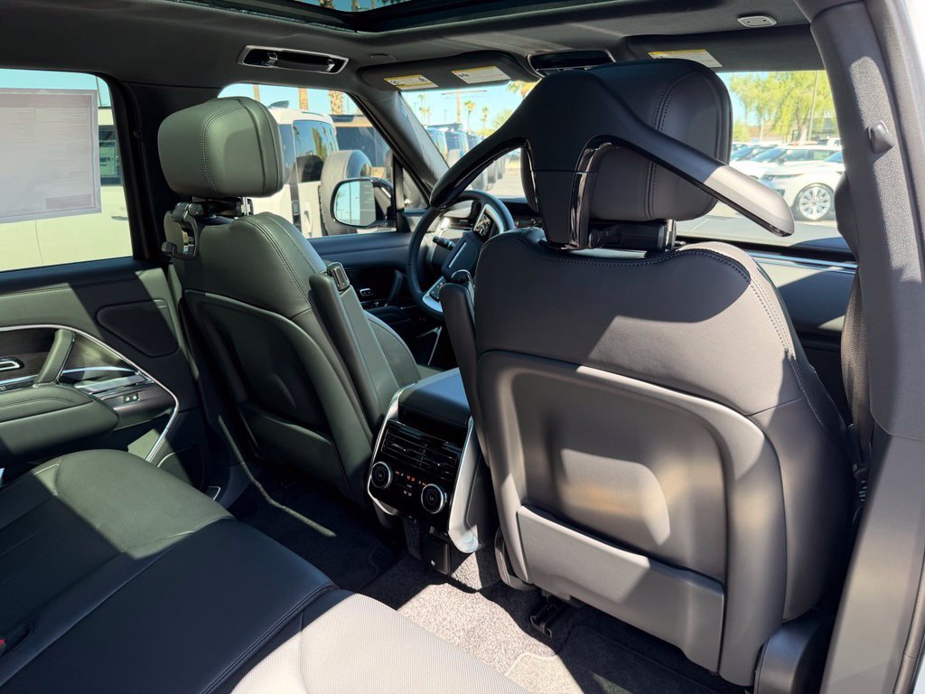 New 2026 Land Rover Range Rover SE AWD/4WD image 9