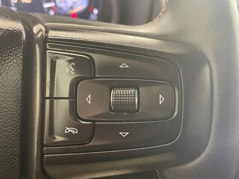 Used 2023 GMC Yukon AT4 AWD/4WD image 35