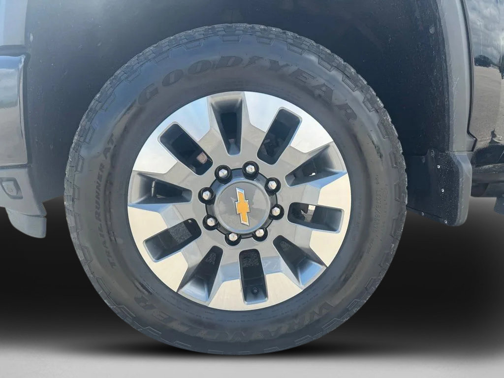 Used 2024 Chevrolet Silverado 2500 Custom w/ Custom Value Package AWD/4WD image 28