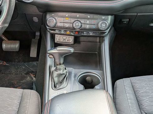Used 2023 Dodge Durango GT w/ Blacktop Package AWD/4WD image 19