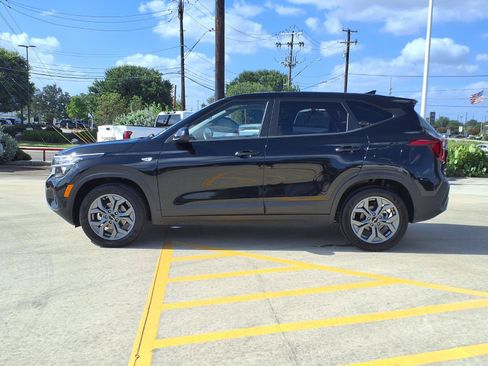 Used 2026 Kia Seltos LX FWD image 7