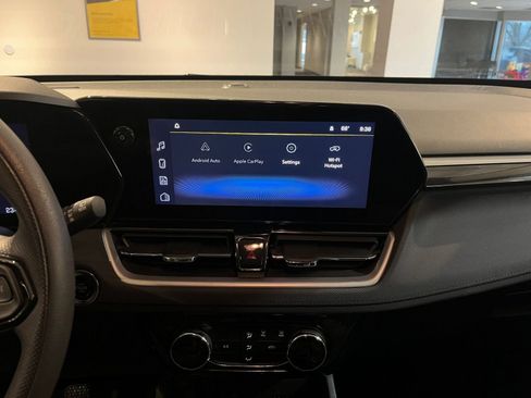 Used 2025 Chevrolet TrailBlazer LT image 21