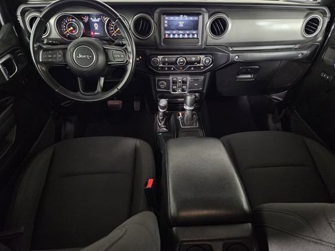 Used 2022 Jeep Gladiator Sport AWD/4WD image 7