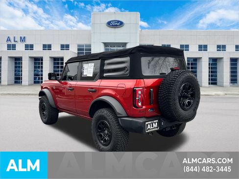 Used 2022 Ford Bronco Wildtrak image 9