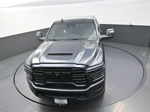 New 2026 RAM 2500 Laramie AWD/4WD image 12