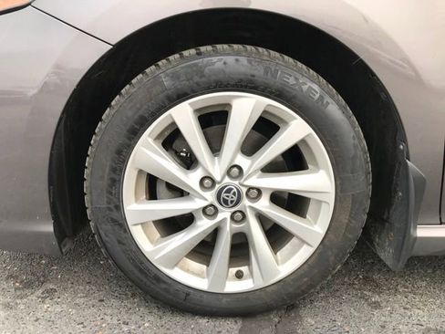 Used 2022 Toyota Camry SE image 21