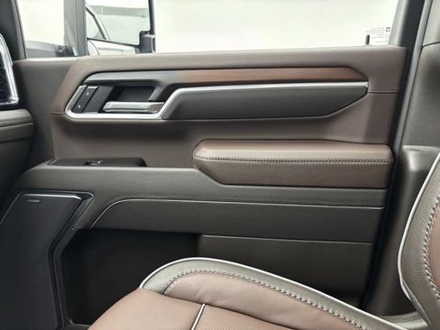 New 2026 GMC Sierra 2500 Denali w/ Denali Reserve Package AWD/4WD image 45