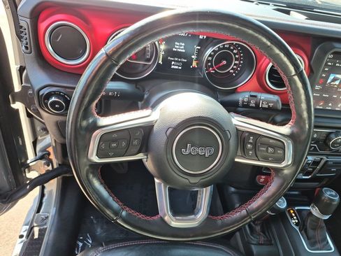 Used 2021 Jeep Wrangler Unlimited Rubicon w/ Xtreme Recon 35" Tire Package AWD/4WD image 10
