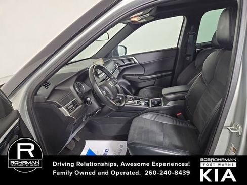 Used 2022 Mitsubishi Outlander SE image 11