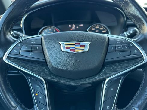 Certified 2022 Cadillac XT5 Premium Luxury FWD image 31