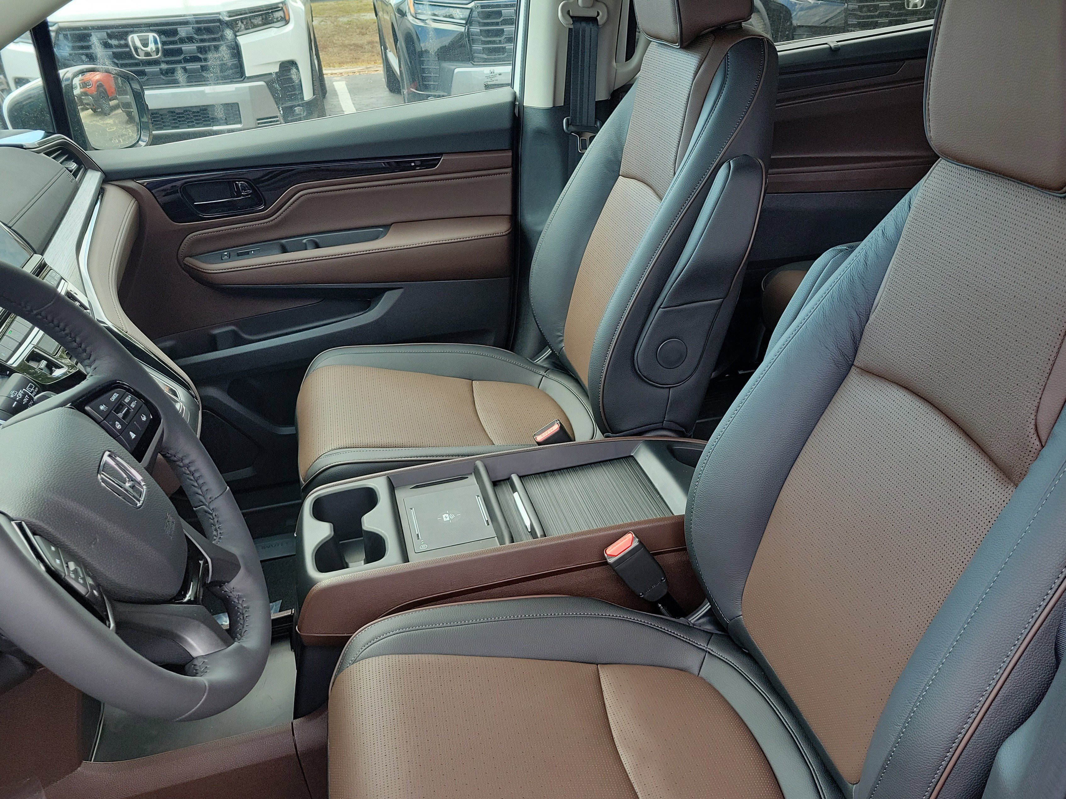 New 2027 Honda Odyssey Elite image 30