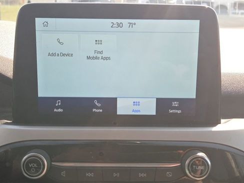 Used 2022 Ford Escape SE image 25