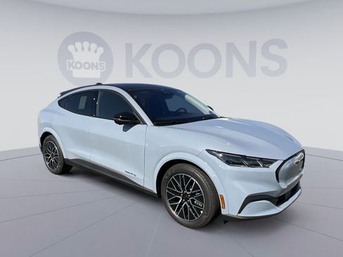 New 2025 Ford Mustang Mach-E Premium image 10