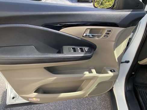 Certified 2017 Honda Ridgeline RTL-E image 12