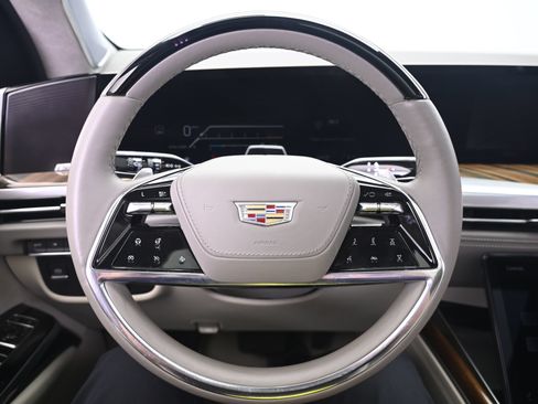 Used 2025 Cadillac Escalade Sport Platinum AWD/4WD image 36