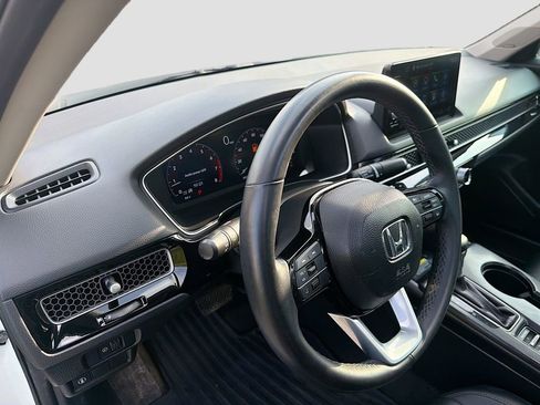 Used 2024 Honda Civic Touring image 9