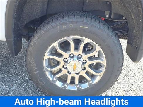 New 2026 Chevrolet Silverado 3500 LTZ AWD/4WD image 15