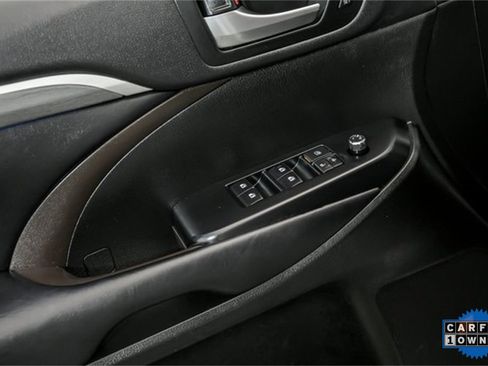 Used 2019 Toyota Highlander Limited image 9