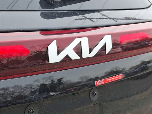 New 2026 Kia Seltos LX image 12