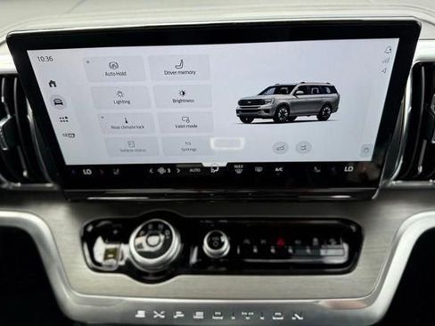 New 2026 Ford Expedition Platinum image 25