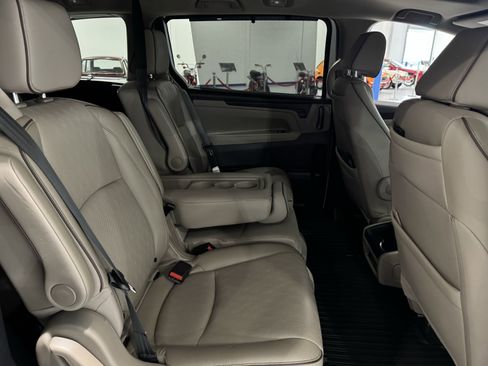 Used 2024 Honda Odyssey Elite image 37