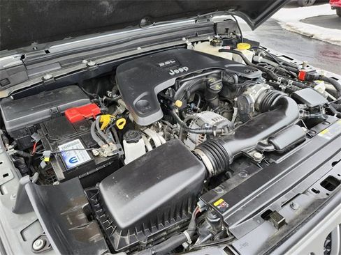 Used 2021 Jeep Gladiator Overland w/ LED Lighting Group image 18