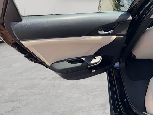 Used 2018 Honda Civic EX image 13